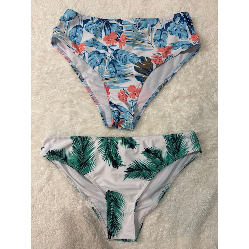 Bundle of 2 Bikini Bottoms Shein